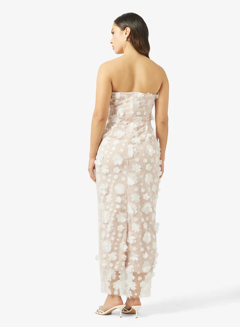 جينجر بوتيك فستان بياقة باندو وتطريز ثلاثي الأبعاد بالزهور